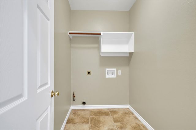4213 Forestedge Drive, Grand Prairie, TX 75052