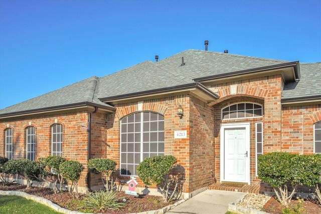 4213 Forestedge Drive, Grand Prairie, TX 75052