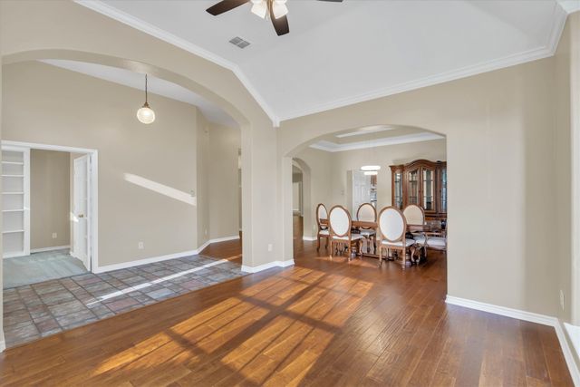 4213 Forestedge Drive, Grand Prairie, TX 75052