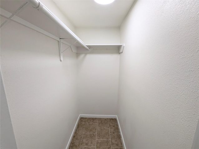 809 Glen Hollow Drive, Conroe, TX 77385