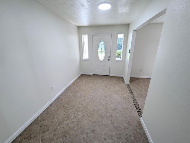 809 Glen Hollow Drive, Conroe, TX 77385