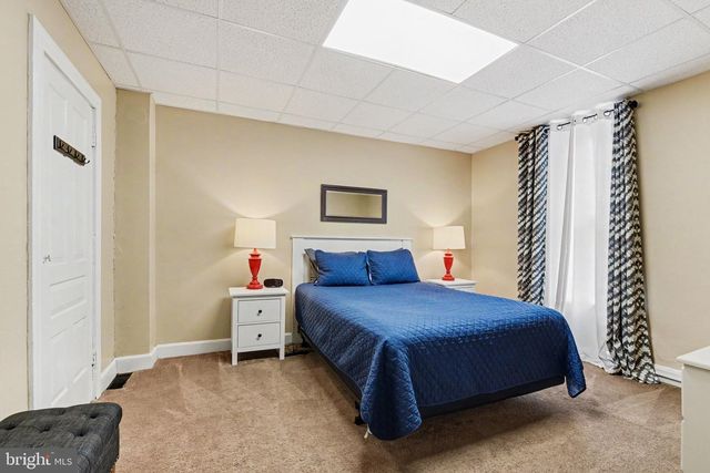 328 N COLLEGE ST, Carlisle, PA 17013