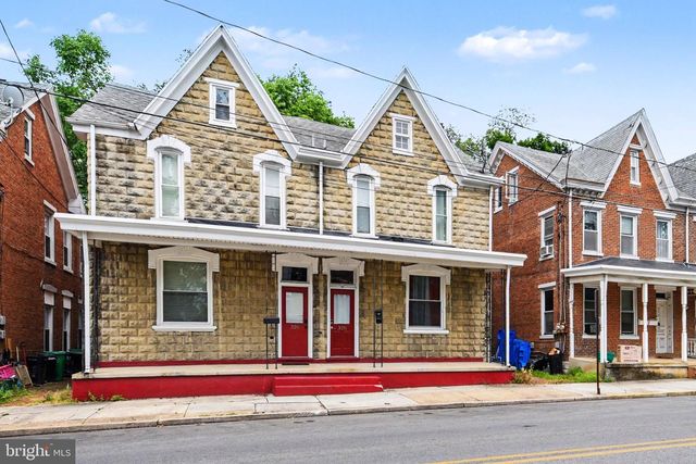 328 N COLLEGE ST, Carlisle, PA 17013