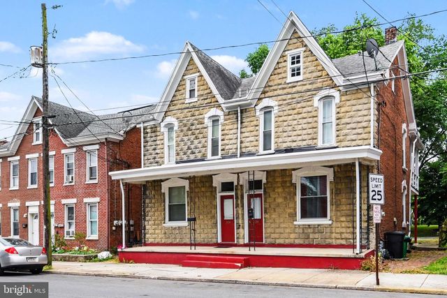 328 N COLLEGE ST, Carlisle, PA 17013