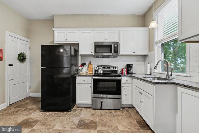 328 N COLLEGE ST, Carlisle, PA 17013