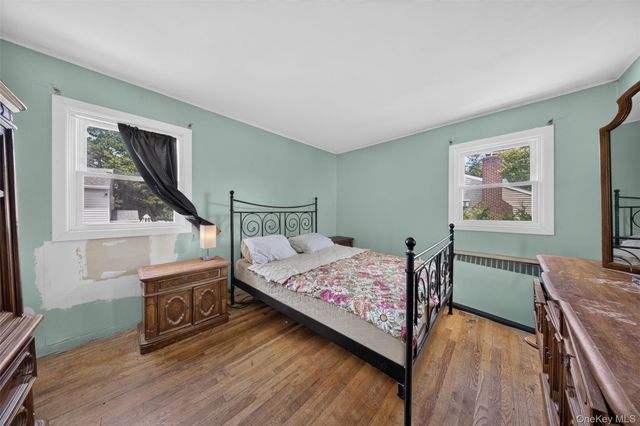 201 Willis Court, Wantagh, NY 11793