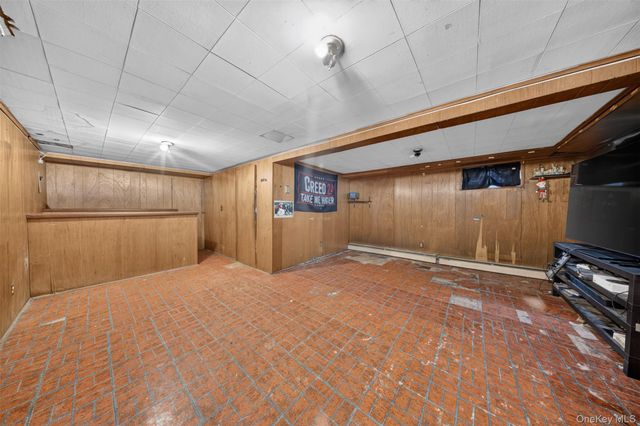 201 Willis Court, Wantagh, NY 11793