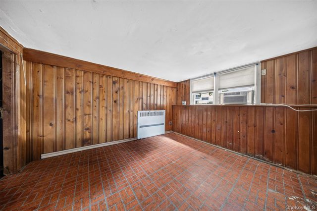 201 Willis Court, Wantagh, NY 11793