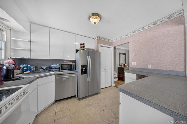 201 Willis Court, Wantagh, NY 11793