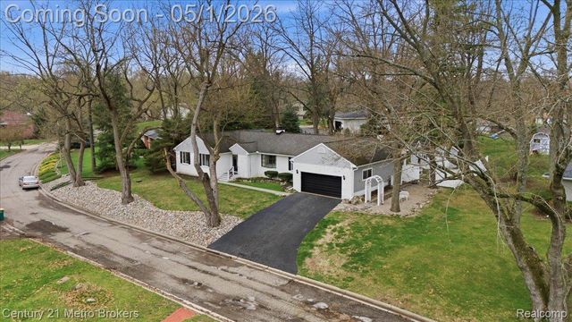 5060 Oneida Drive, Independence Charter Township, MI 48348