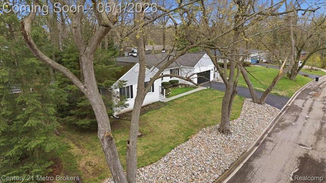 5060 Oneida Drive, Independence Charter Township, MI 48348