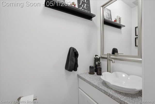 5060 Oneida Drive, Independence Charter Township, MI 48348