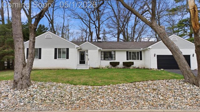 5060 Oneida Drive, Independence Charter Township, MI 48348