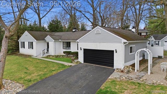 5060 Oneida Drive, Independence Charter Township, MI 48348