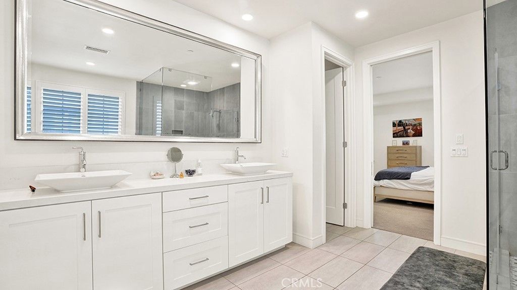 Image 24 of property listing at 163 Linda Vista, Irvine, CA 92618