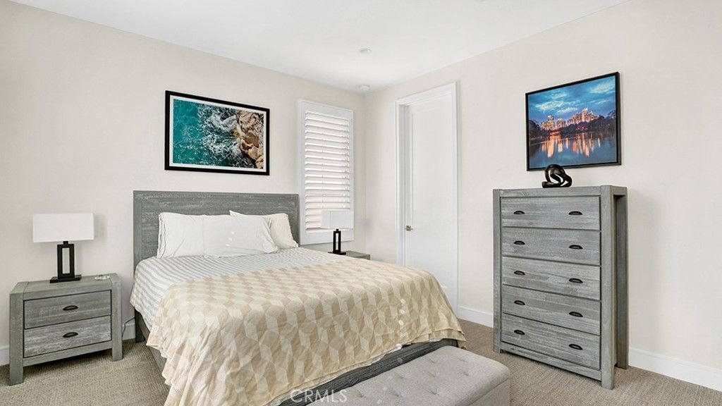 Image 29 of property listing at 163 Linda Vista, Irvine, CA 92618