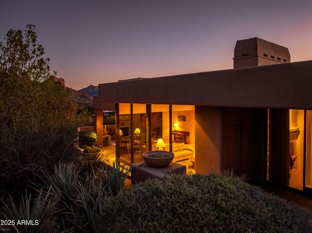 207 MUNDS MOUNTAIN Circle, Sedona, AZ 86336