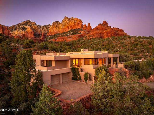 207 MUNDS MOUNTAIN Circle, Sedona, AZ 86336