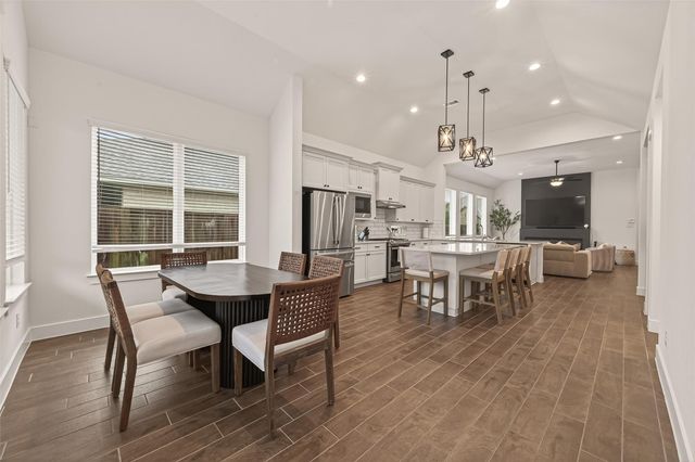 5019 Country Meadows Trail, Rosharon, TX 77583