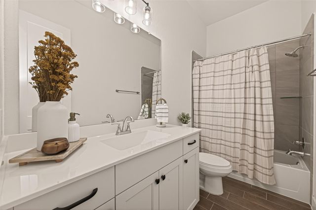 5019 Country Meadows Trail, Rosharon, TX 77583