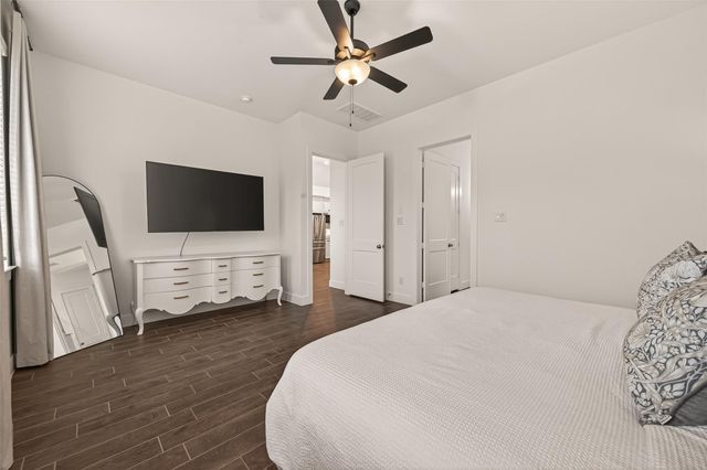 5019 Country Meadows Trail, Rosharon, TX 77583