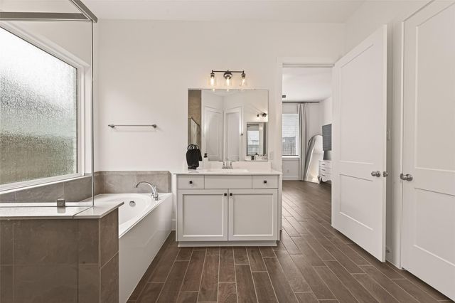 5019 Country Meadows Trail, Rosharon, TX 77583