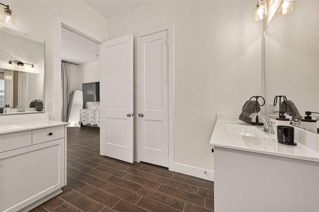 5019 Country Meadows Trail, Rosharon, TX 77583