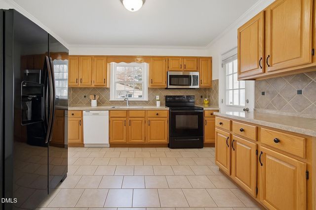 2326 Mckinney Street, Burlington, NC 27217