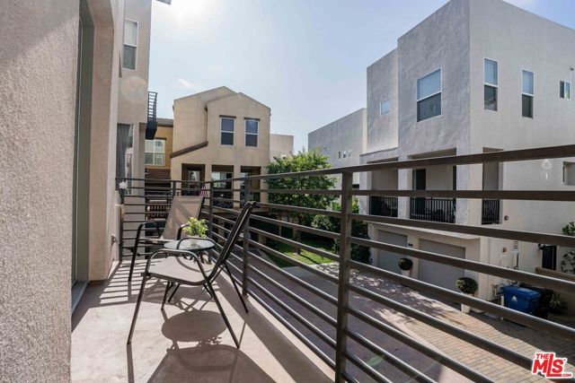 6641 Seabluff Drive, Los Angeles, CA 90094