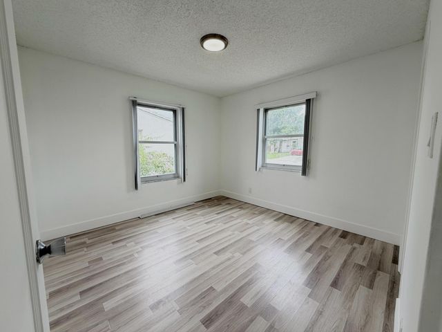 831 El Prado, West Palm Beach, FL 33405