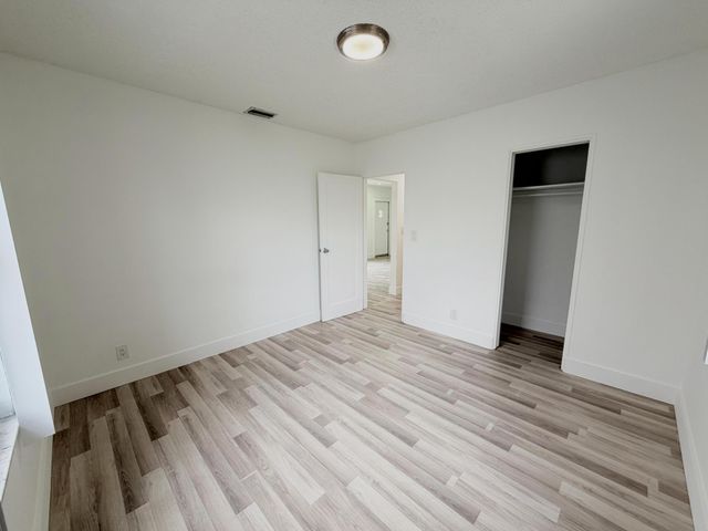 831 El Prado, West Palm Beach, FL 33405