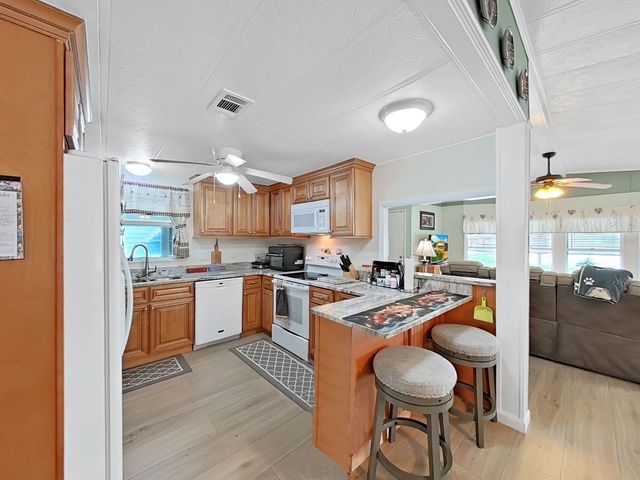 5083 LODGEWOOD DR, Lakeland, FL 33810