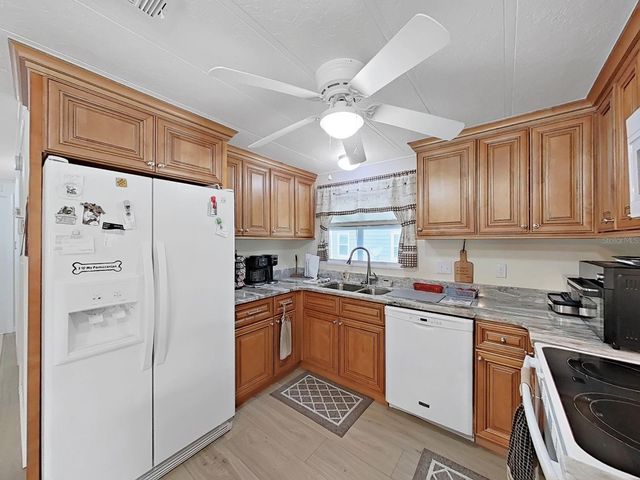 5083 LODGEWOOD DR, Lakeland, FL 33810