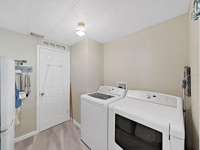 5083 LODGEWOOD DR, Lakeland, FL 33810