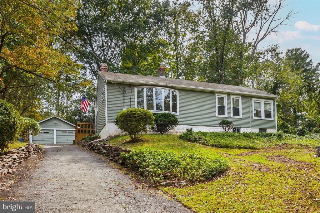 86 JACOBS CREEK RD, Ewing, NJ 08628