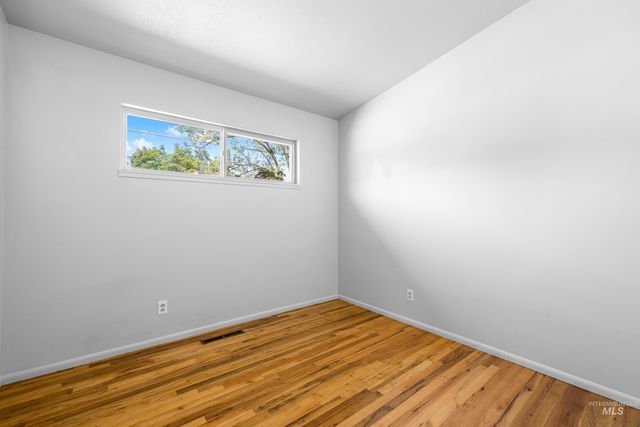 708 S Phillippi St, Boise, ID 83705