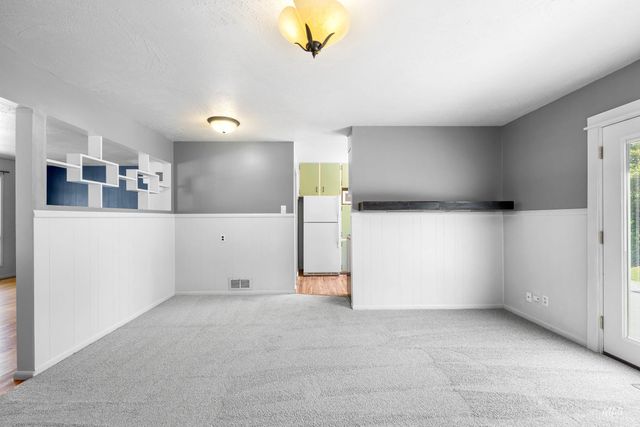 708 S Phillippi St, Boise, ID 83705