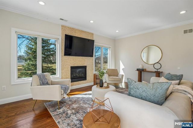 3-54 30th Street, Fair Lawn, NJ 07410