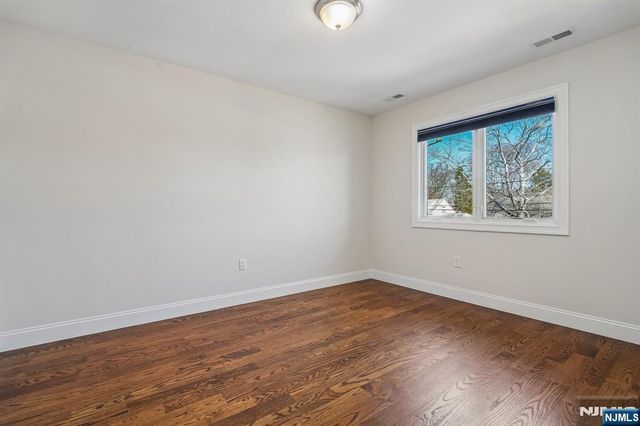 3-54 30th Street, Fair Lawn, NJ 07410