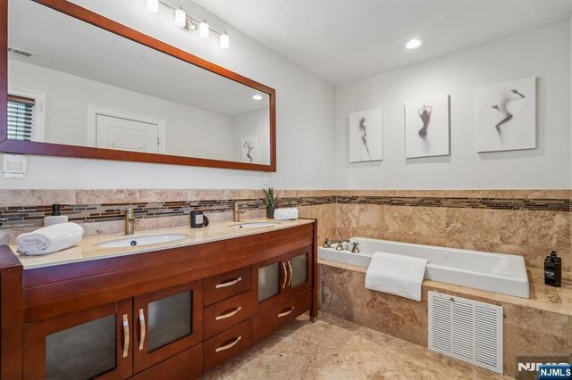 3-54 30th Street, Fair Lawn, NJ 07410