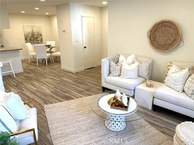 17552 Vandenberg 1, Tustin, CA 92780