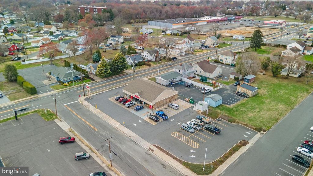 2 CARROLL AVE, Pennsville, NJ 08070