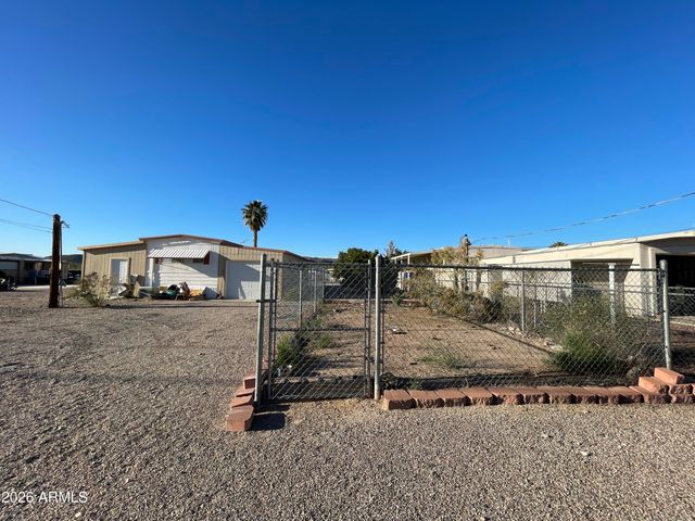 75 E LYNN Way, Queen Valley, AZ 85118