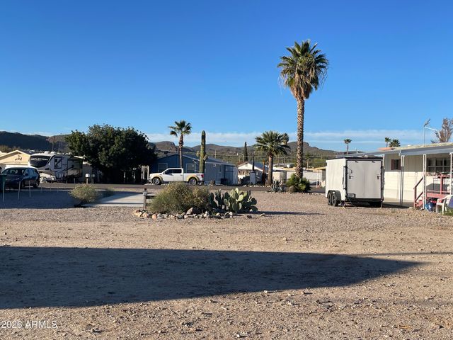 75 E LYNN Way, Queen Valley, AZ 85118