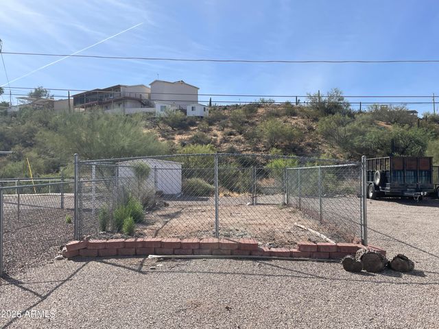 75 E LYNN Way, Queen Valley, AZ 85118