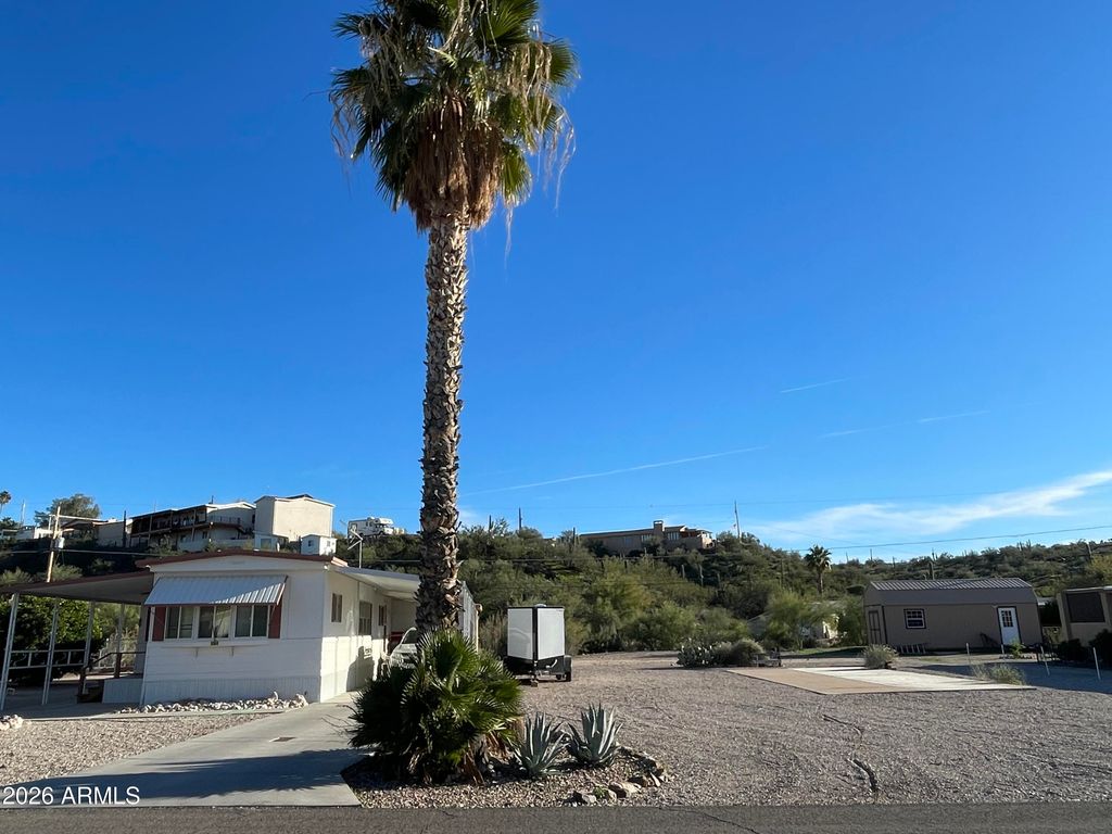 75 E LYNN Way, Queen Valley, AZ 85118