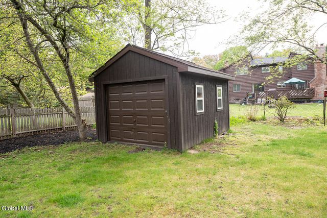 482 Spring Hollow Court, Guilderland, NY 12203