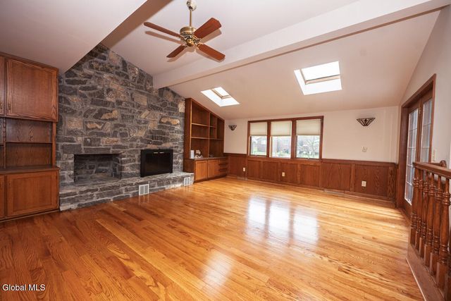 482 Spring Hollow Court, Guilderland, NY 12203