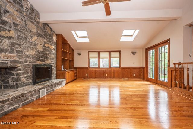 482 Spring Hollow Court, Guilderland, NY 12203