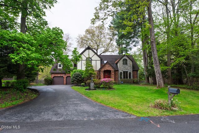482 Spring Hollow Court, Guilderland, NY 12203